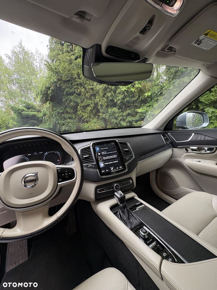 Volvo XC 90 - 10