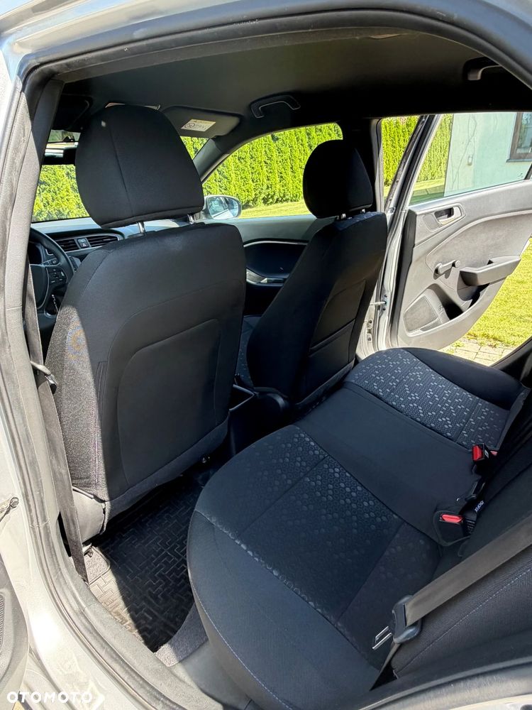 Hyundai i20 1.2 Classic Plus - 11