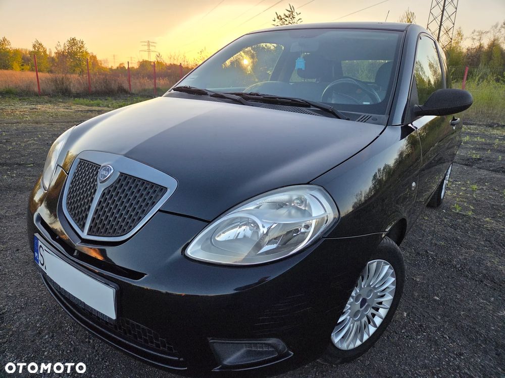 Lancia Ypsilon Y 1.2 8v Oro - 3