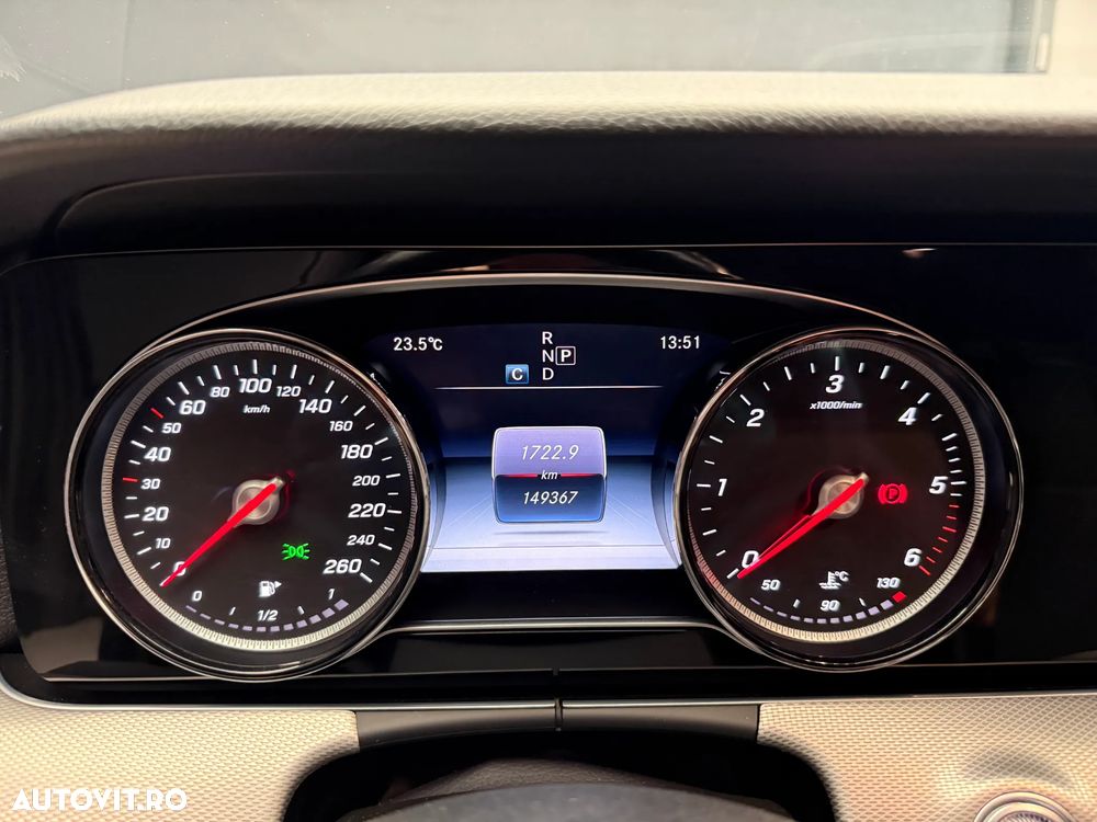 Mercedes-Benz E - 9