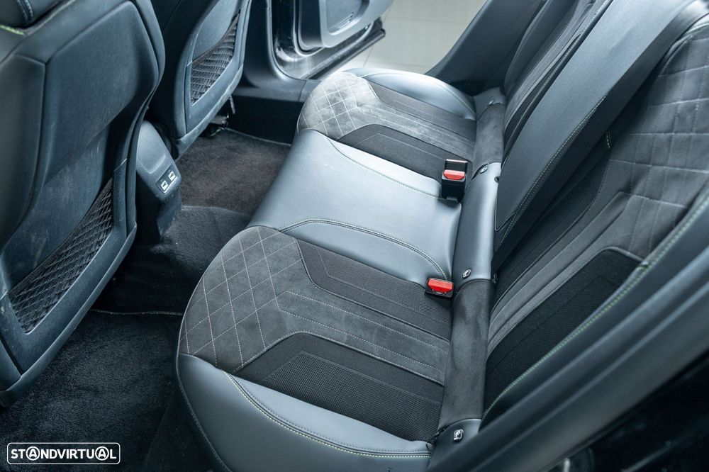 Peugeot e-2008 50 kWh GT Pack - 11