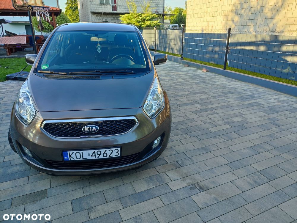 Kia Venga - 10