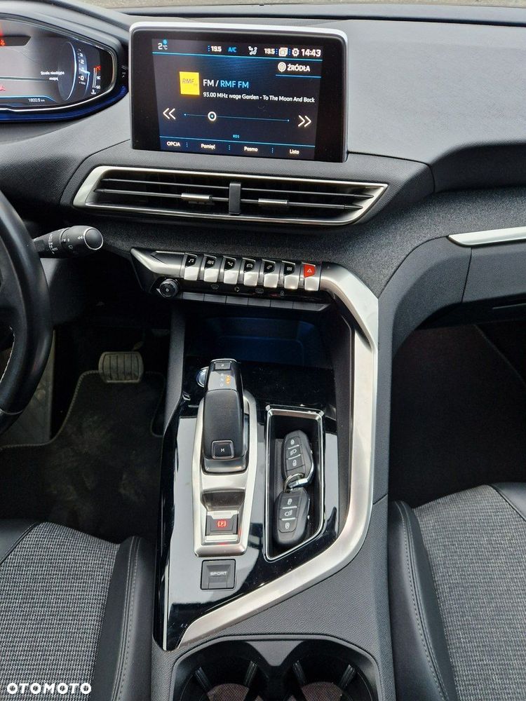 Peugeot 3008 - 16