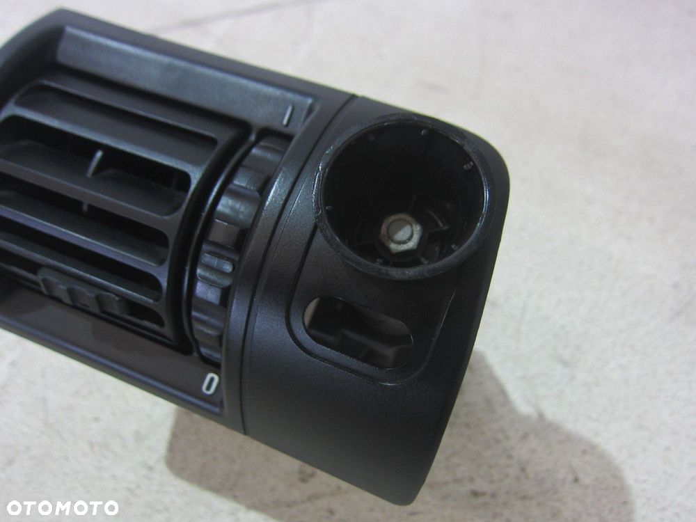 BMW Z3 KRATKA LEWA NAWIEW WLOT POWIETRZA LEWY W DESKE 64228397715 8397715 - 2