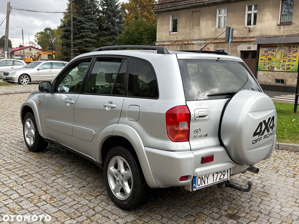 Toyota RAV4 2.0 D-4D 4x4 - 7