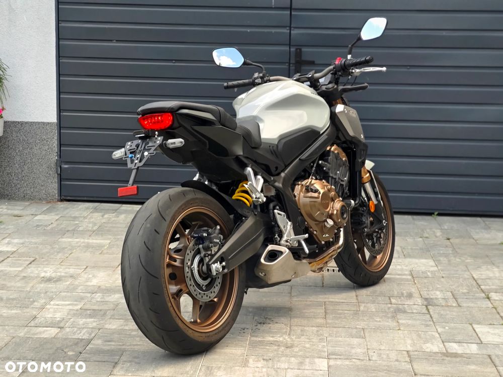 Honda CB - 15