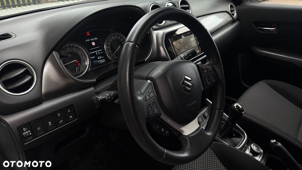 Suzuki Vitara 1.0 Boosterjet Allgrip Comfort - 9