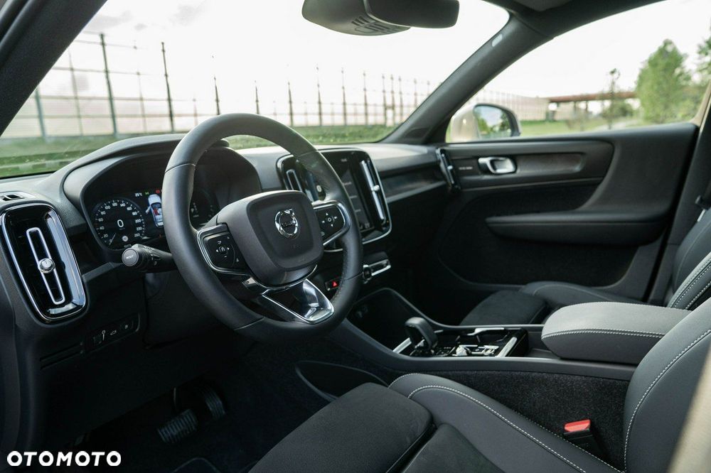 Volvo XC 40 T5 Plug-In Hybrid Plus Bright - 17