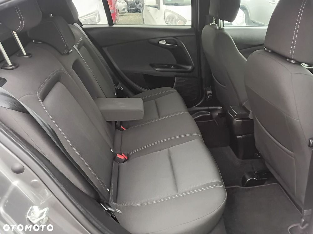 Fiat Tipo 1.4 T-Jet 16v S-Design - 10