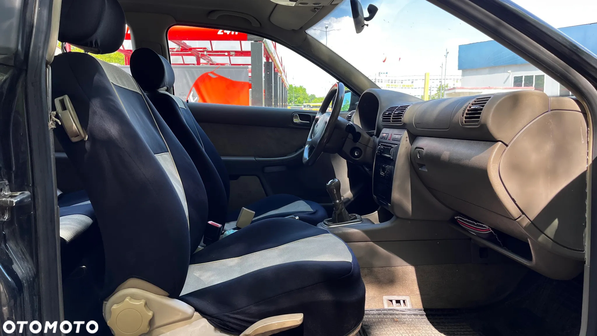 Audi A3 1.6 Ambiente - 6