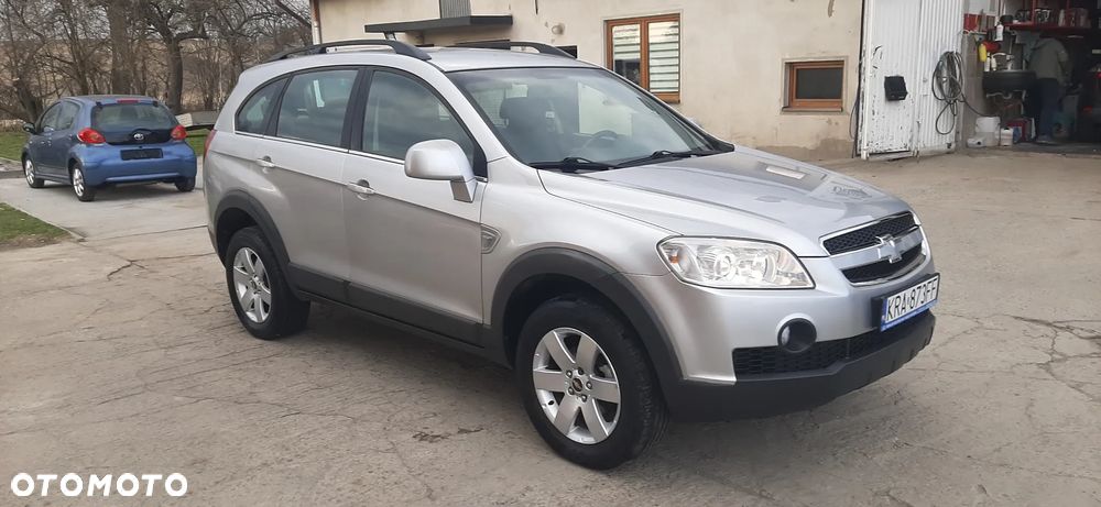 Chevrolet Captiva 2.4 2WD 7 Sitzer LS - 2