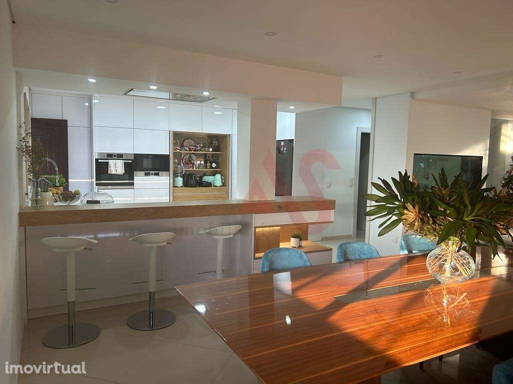 Moradia T4 no centro de Lousada - Grande imagem: 3/34