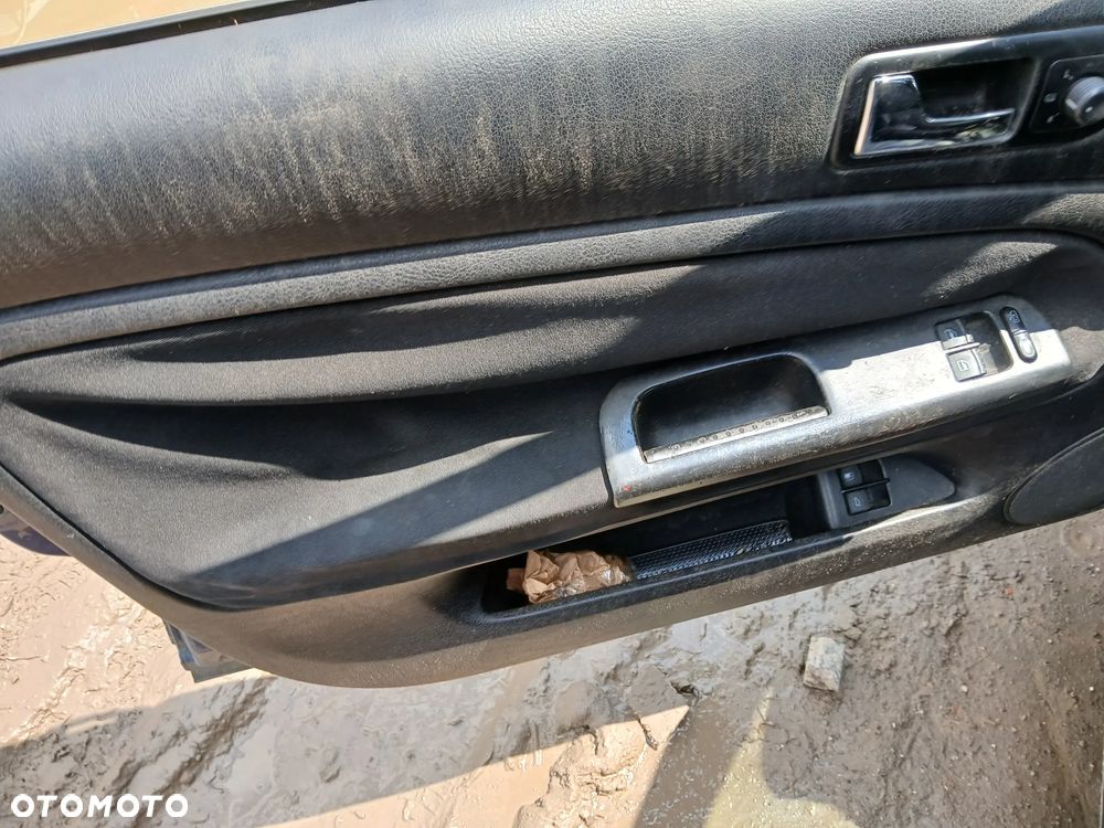 vw passat b5 FL fotel kanapa deska kokpit podsufitka boczek podłokietnik licznik panel szyb - 2
