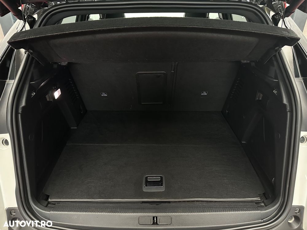 Peugeot 3008 PHEV EAT8 4X4 GT Pack - 30