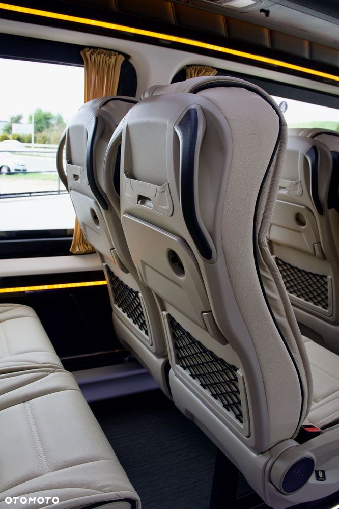 Mercedes-Benz Sprinter 519 - 20