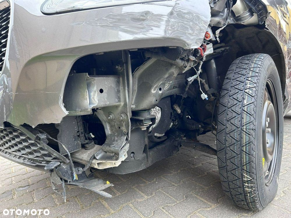 Jaguar E-Pace P250 AWD - 15