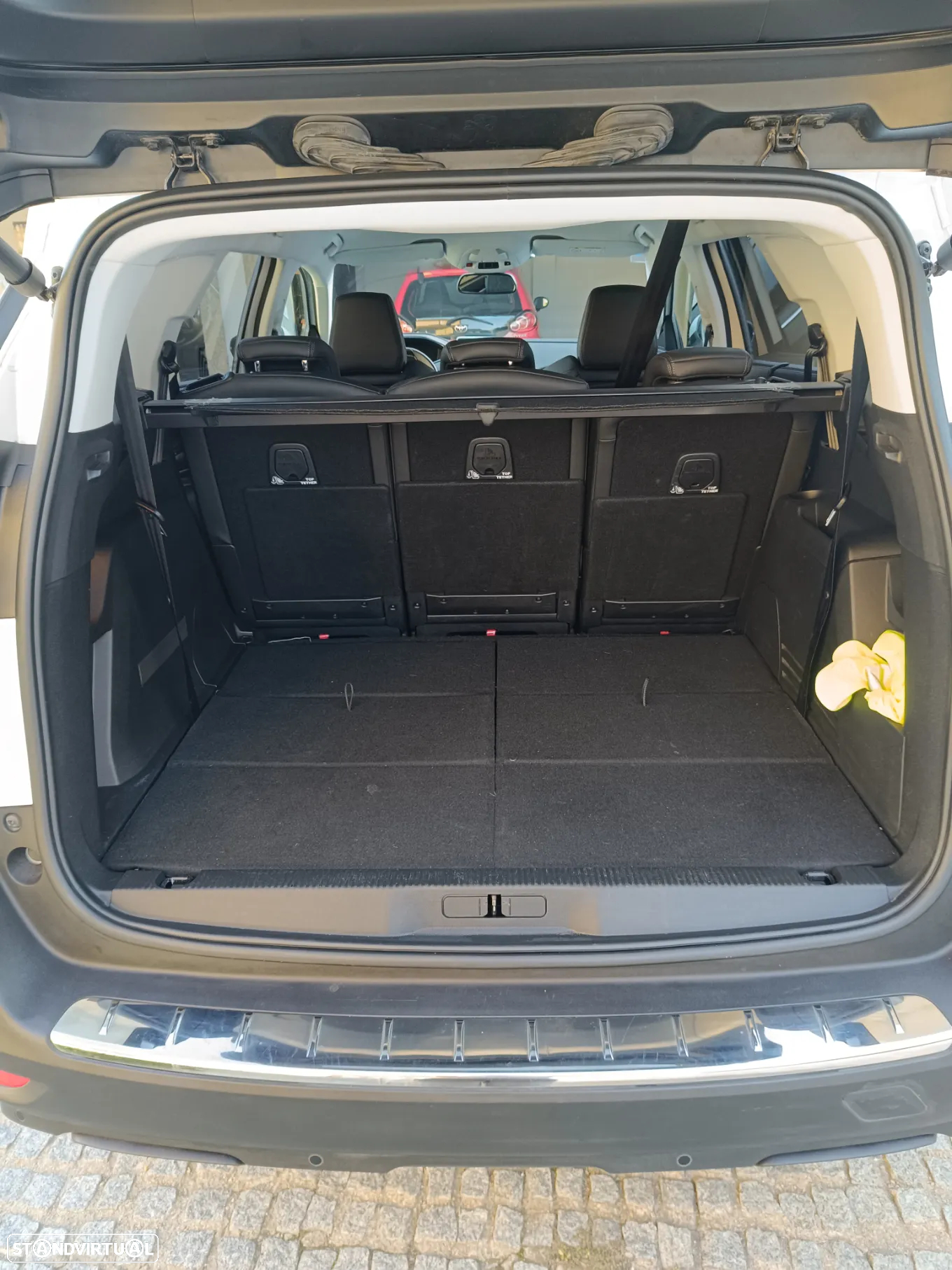 Peugeot 5008 1.5 BlueHDi Allure EAT8 - 9