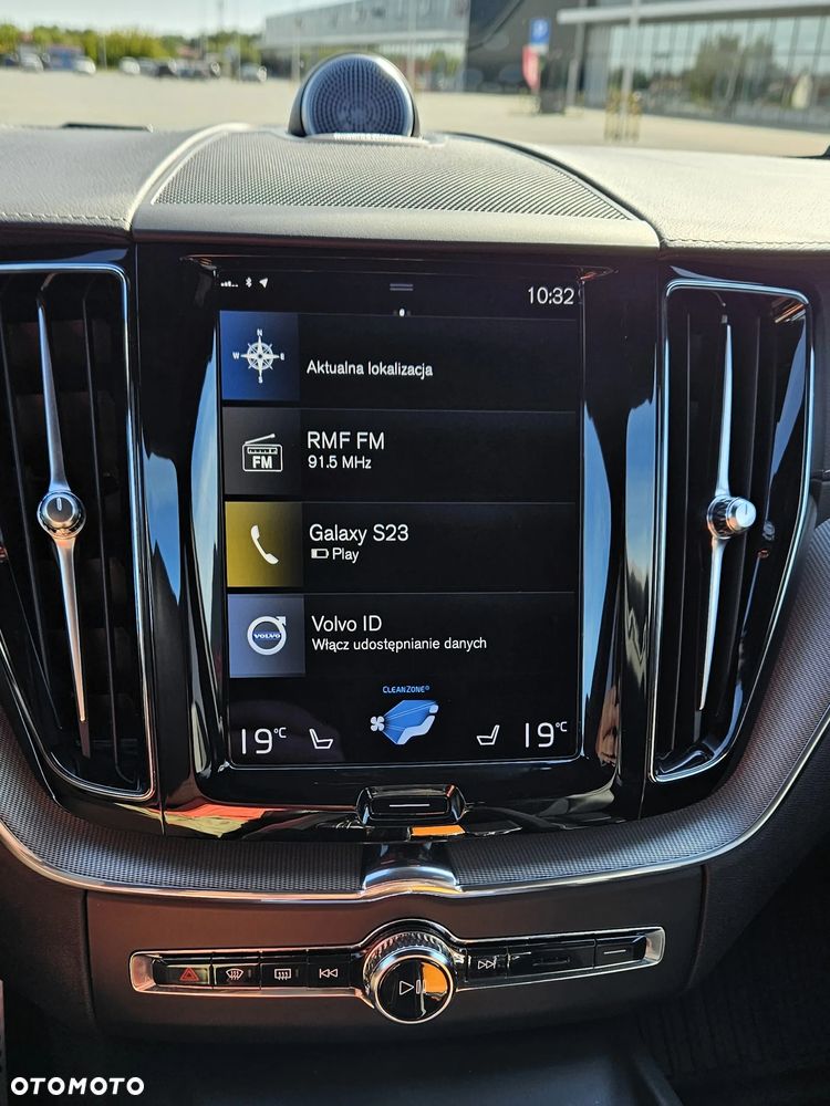 Volvo XC 60 B4 B R-Design - 27