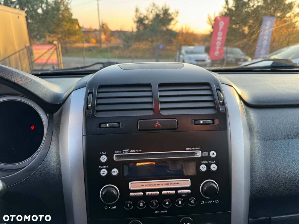 Suzuki Grand Vitara 1.9 DDiS De Luxe EU5 - 11