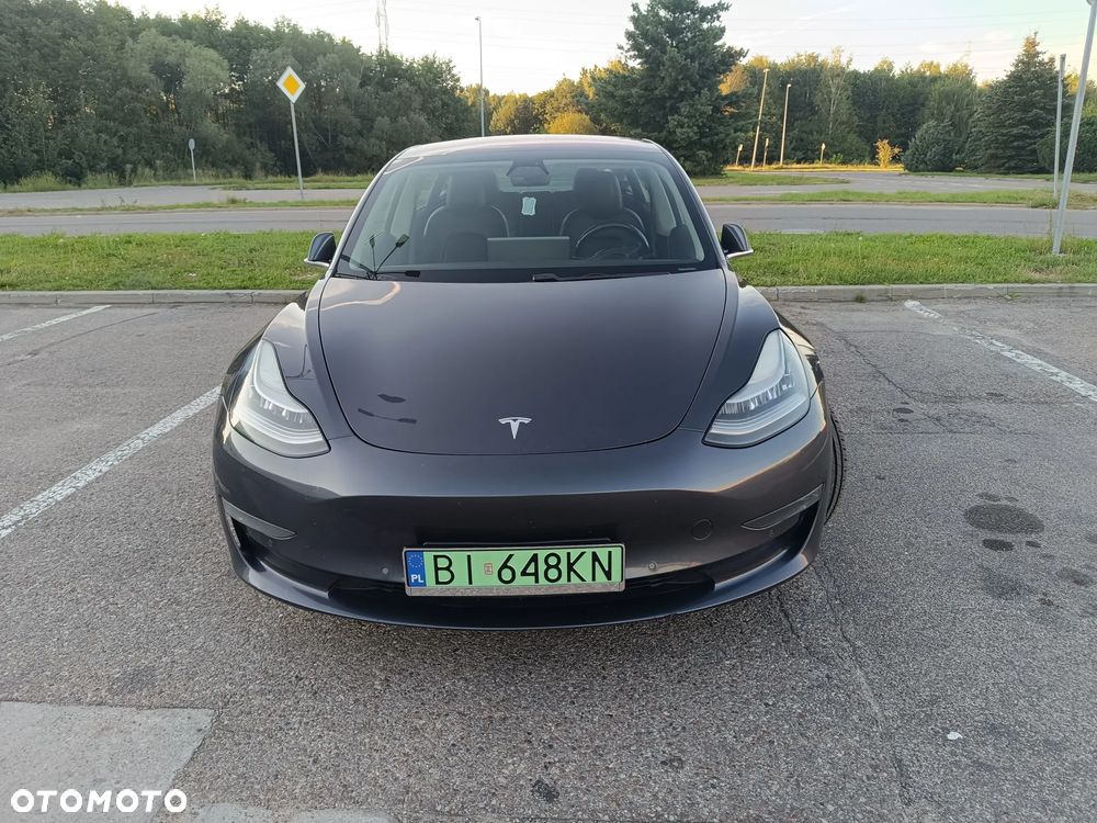Tesla Model 3 - 14