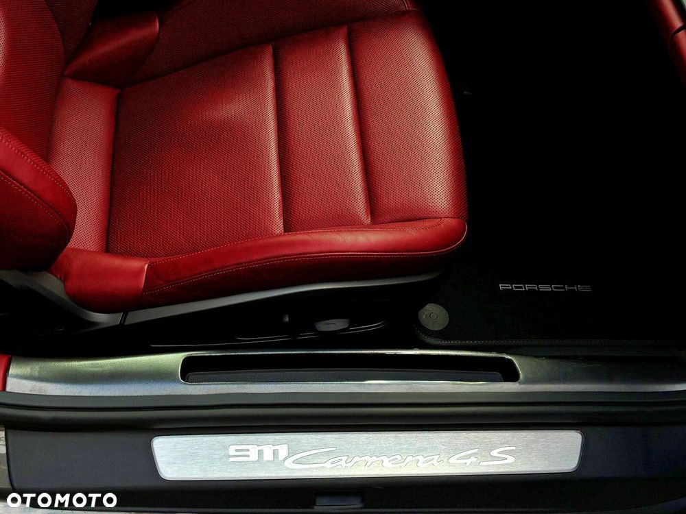 Porsche 911 - 37