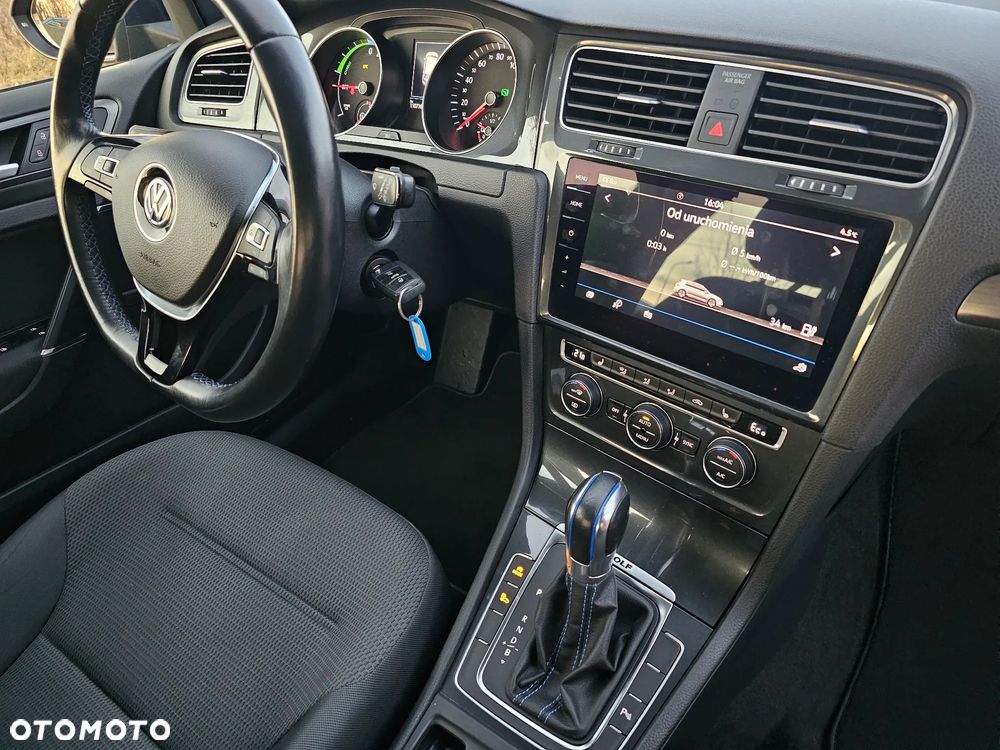 Volkswagen Golf e-Golf - 10