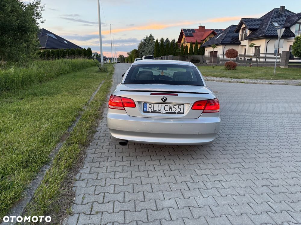 BMW Seria 3 320i - 7