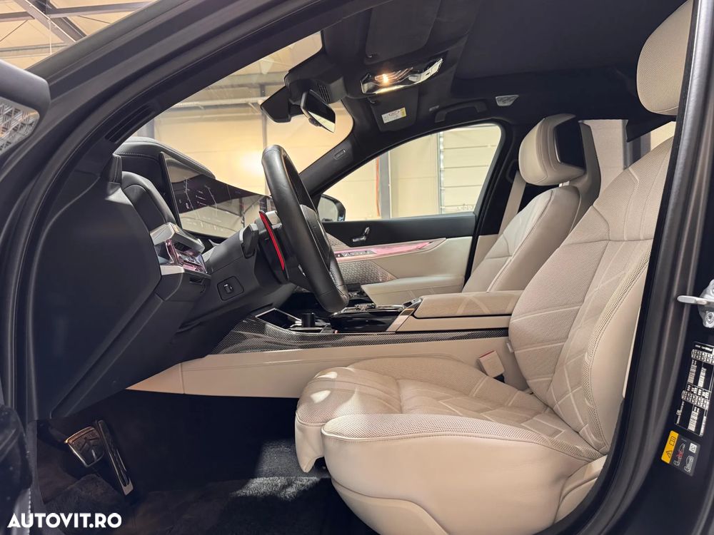 BMW M7 M760e xDrive AT PHEV - 24
