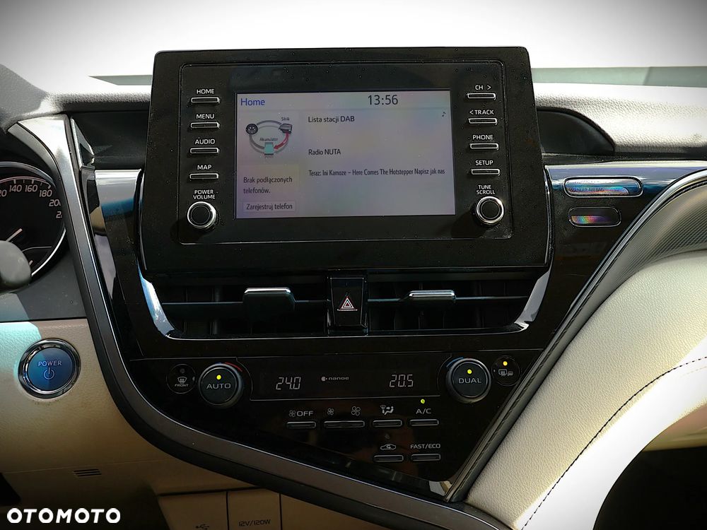 Toyota Camry 2.5 Hybrid Comfort CVT - 14