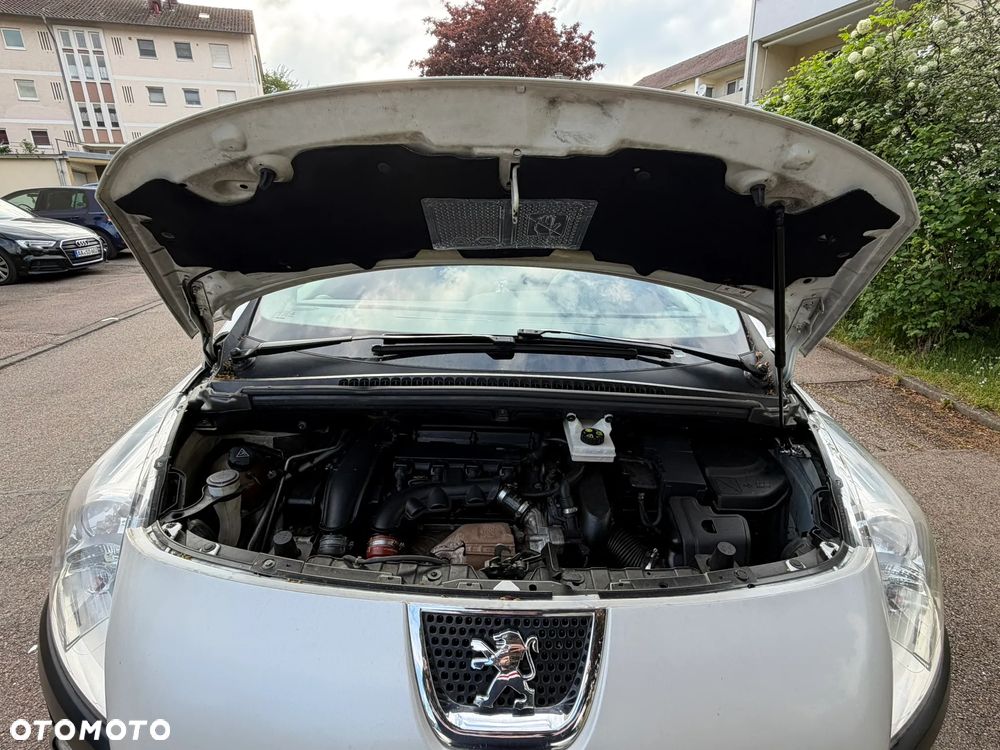 Peugeot 3008 1.6 Allure - 23
