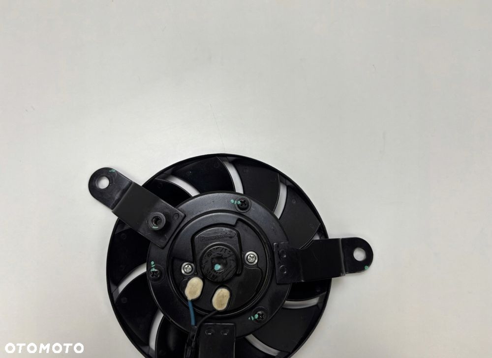 Prawy wentylator Ducati Multistrada 1200 2013-15 Oryginał - 10