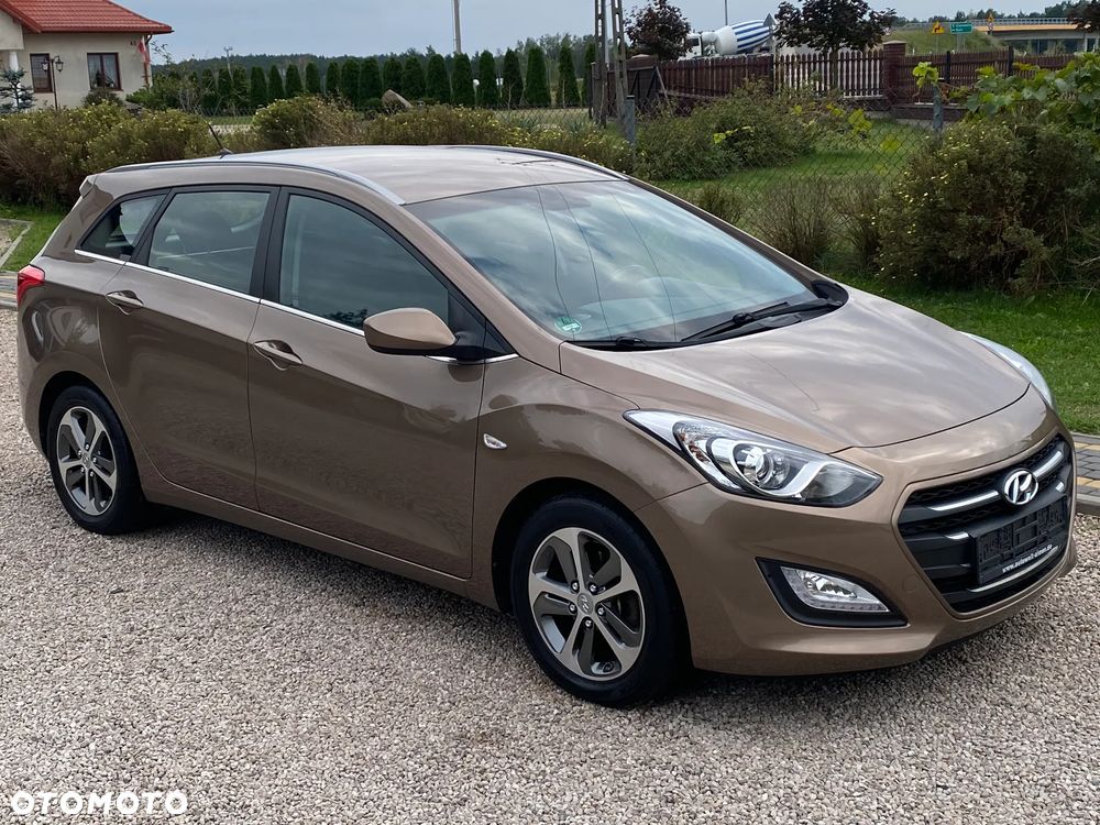Hyundai i30 i30cw 1.6 CRDi Trend - 1