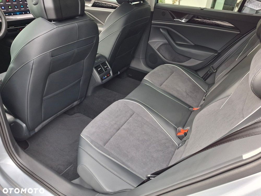 Volkswagen Passat Variant - 16