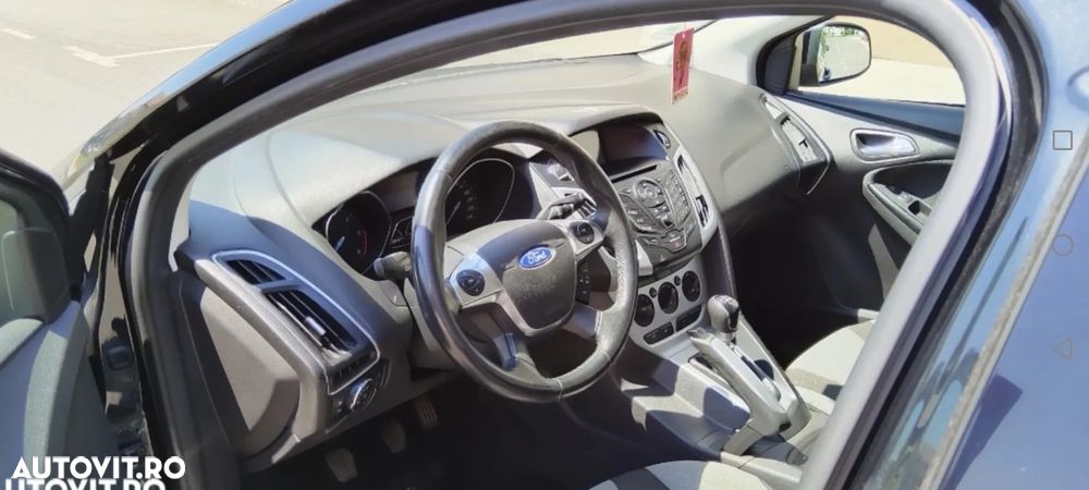 Ford Focus 1.6 TDCI DPF Titanium - 9