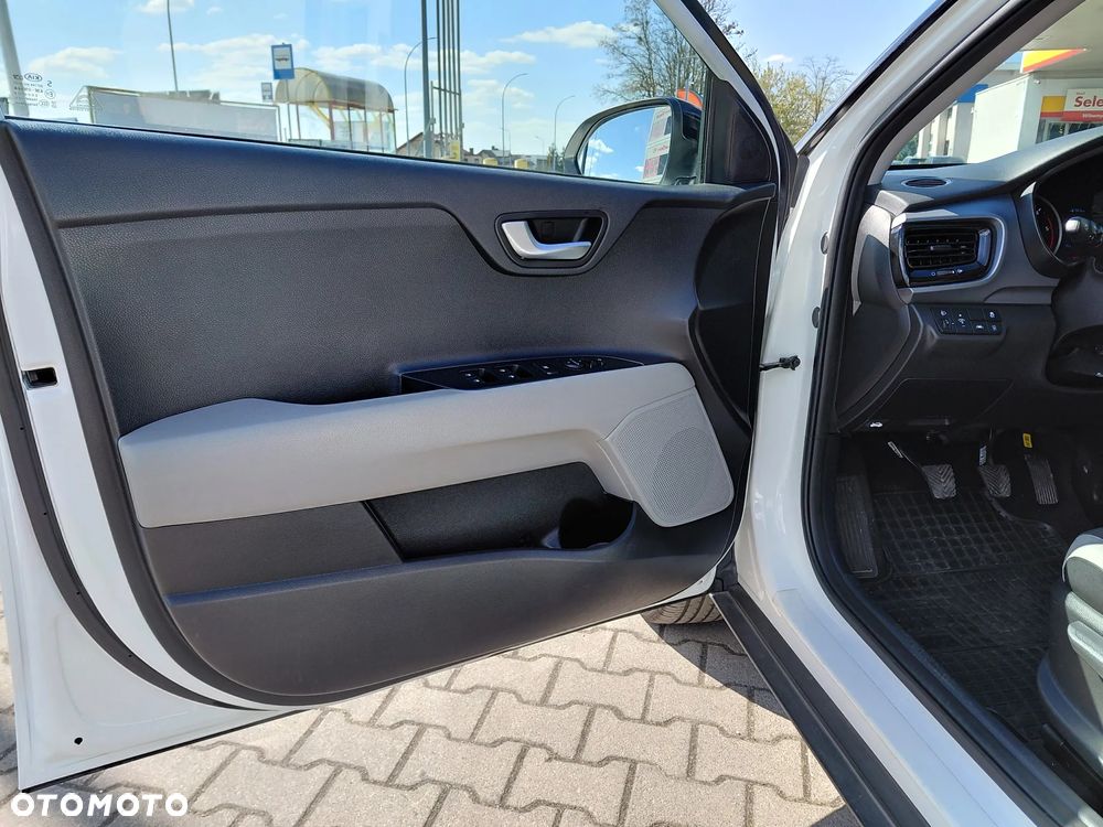 Kia Stonic 1.6 CRDi SCR L - 10