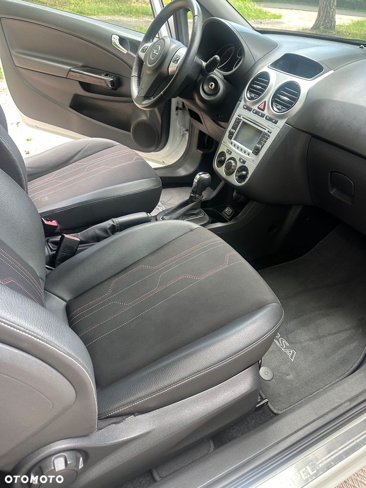 Opel Corsa 1.4 16V Automatik 150 Jahre - 28