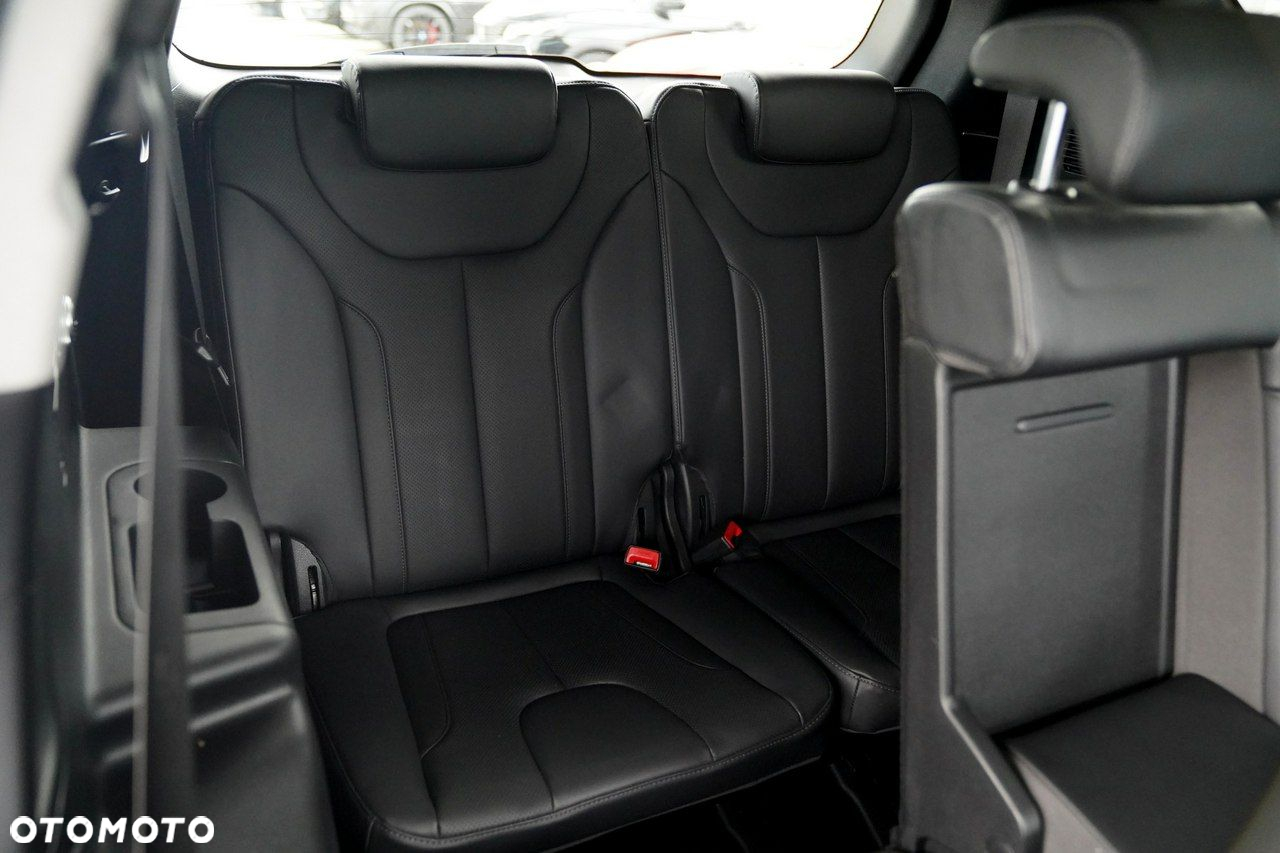 Hyundai Santa Fe - 36
