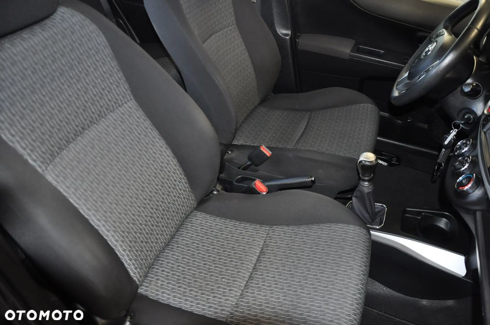 Toyota Yaris 1.33 Life - 13
