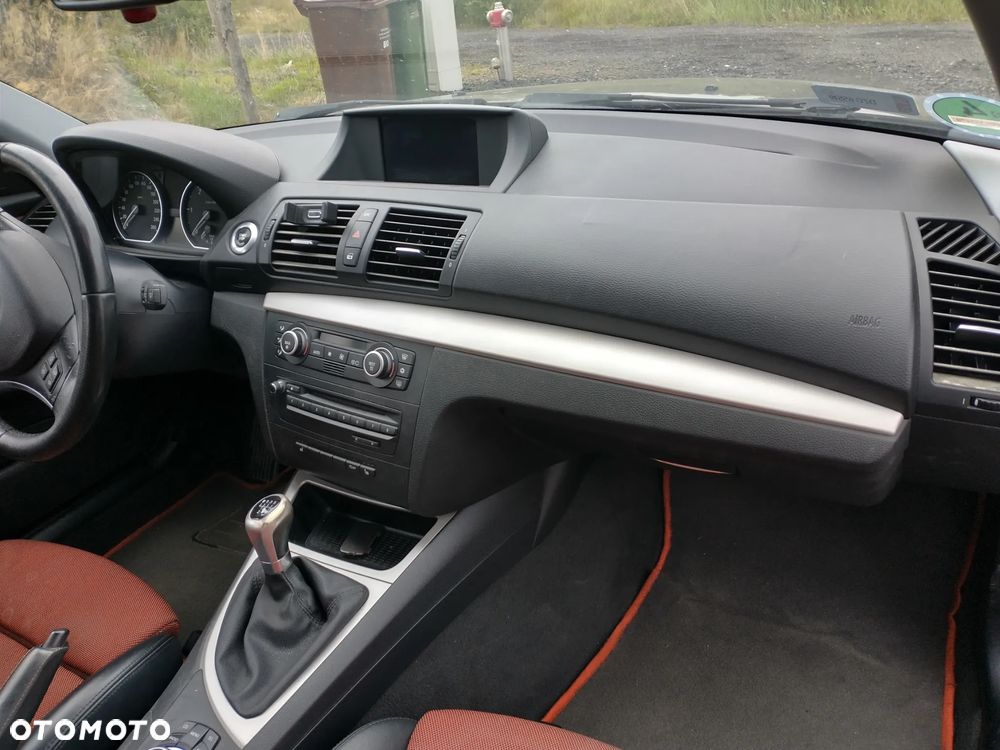 BMW Seria 1 120d - 13