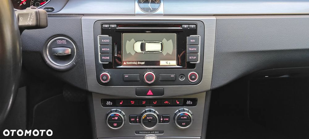 Volkswagen Passat Variant 2.0 TDI DSG BlueMotion Technology Comfortline - 24