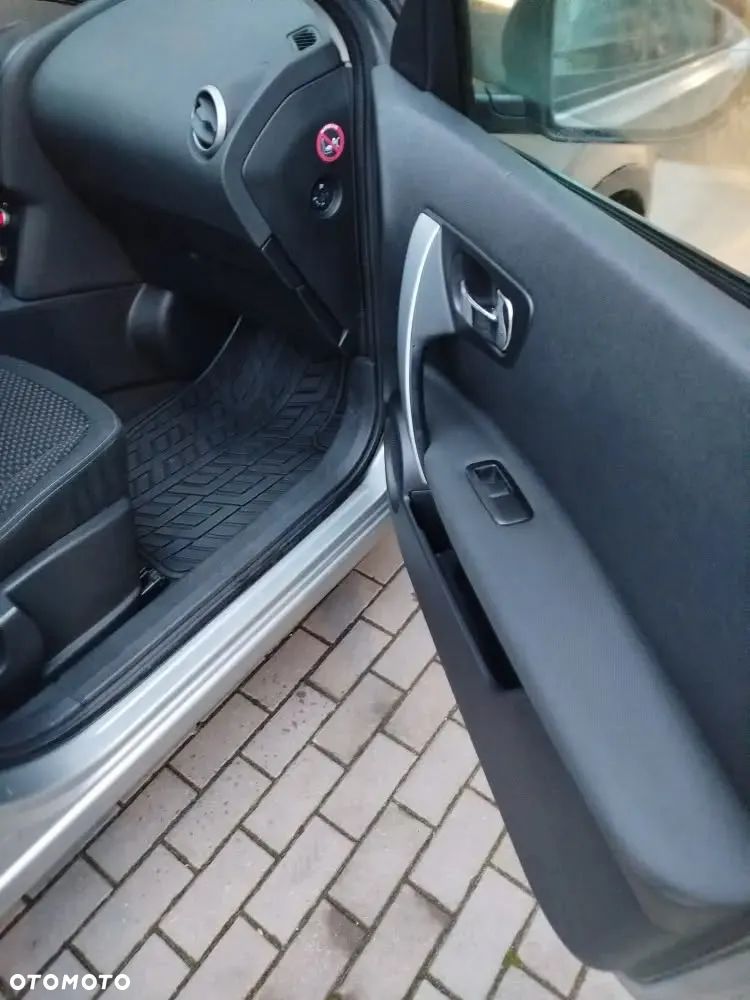Nissan Qashqai - 10