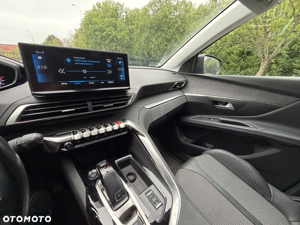 Peugeot 3008 1.2 PureTech Allure S&S EAT8 - 20