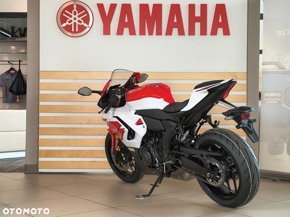 Yamaha YZF - 3