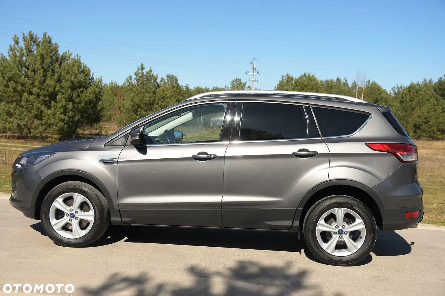 Ford Kuga - 1