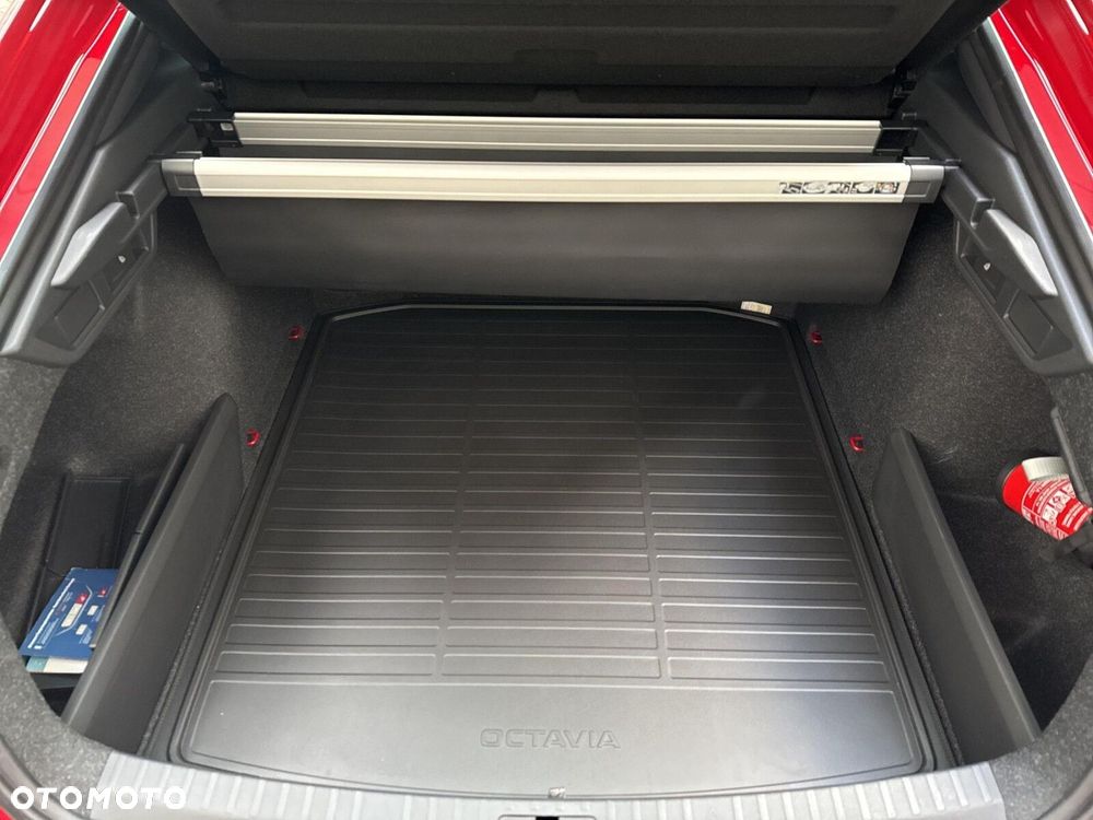 Skoda Octavia 2.0 TSI RS DSG - 31