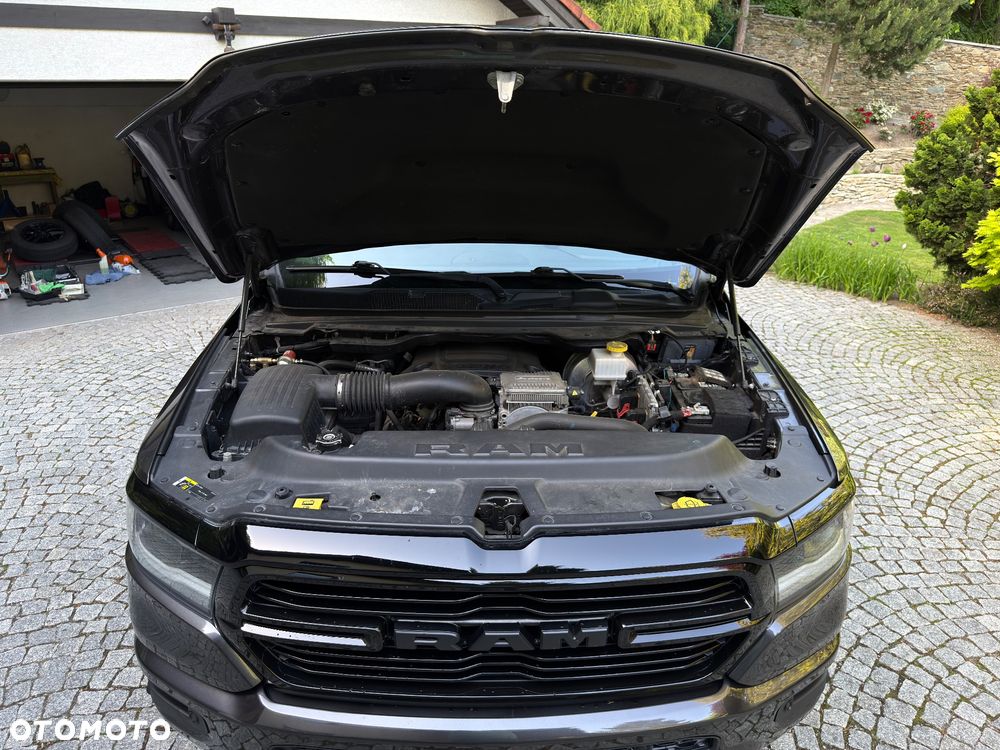 RAM 1500 Crew Cab Shortbed Laramie - 24