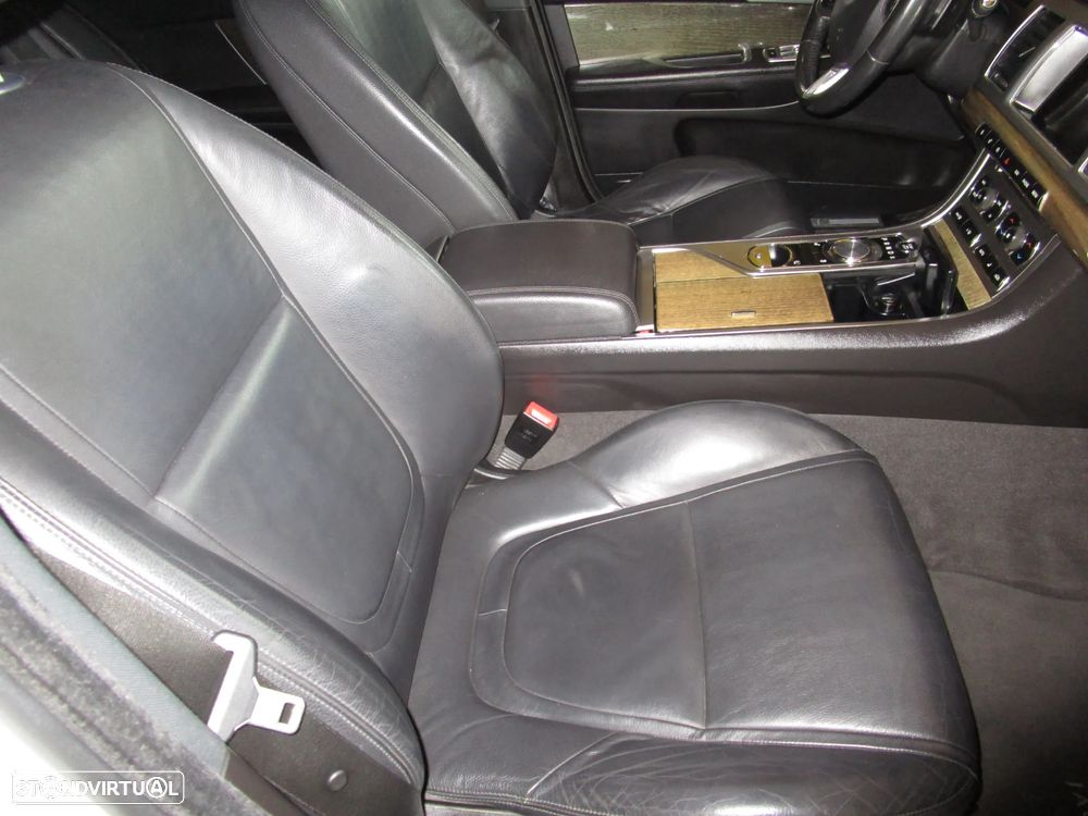 Jaguar XF Sportbrake 2.2 D R-Sport - 47