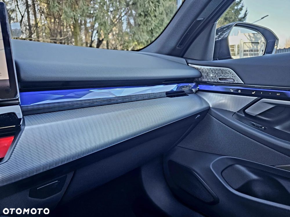 BMW Seria 5 ver-550e-xdrive-phev - 23