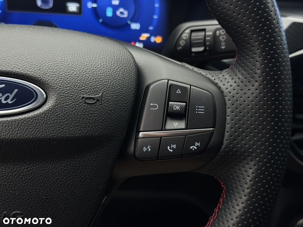 Ford Kuga - 25