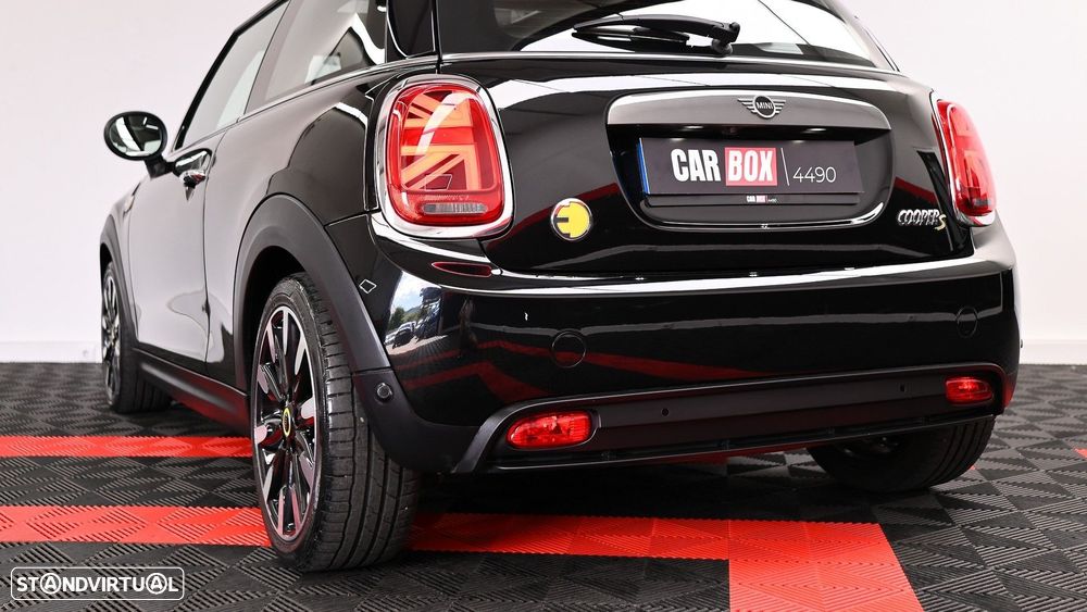 MINI 3 Portas Cooper SE Camden Edition - 28